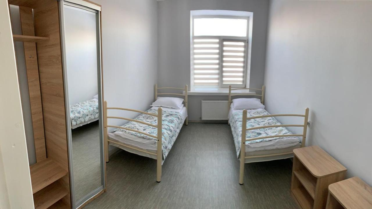 Good Rest Hostel Chemerivtsi Ngoại thất bức ảnh